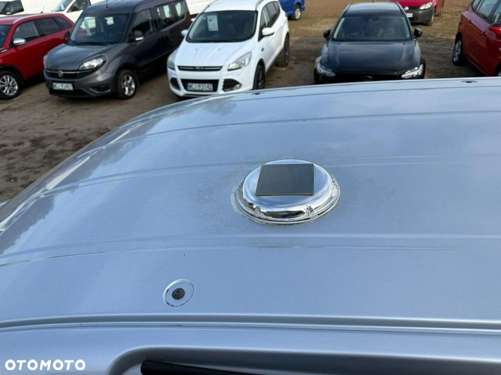 Volkswagen Caddy - 31