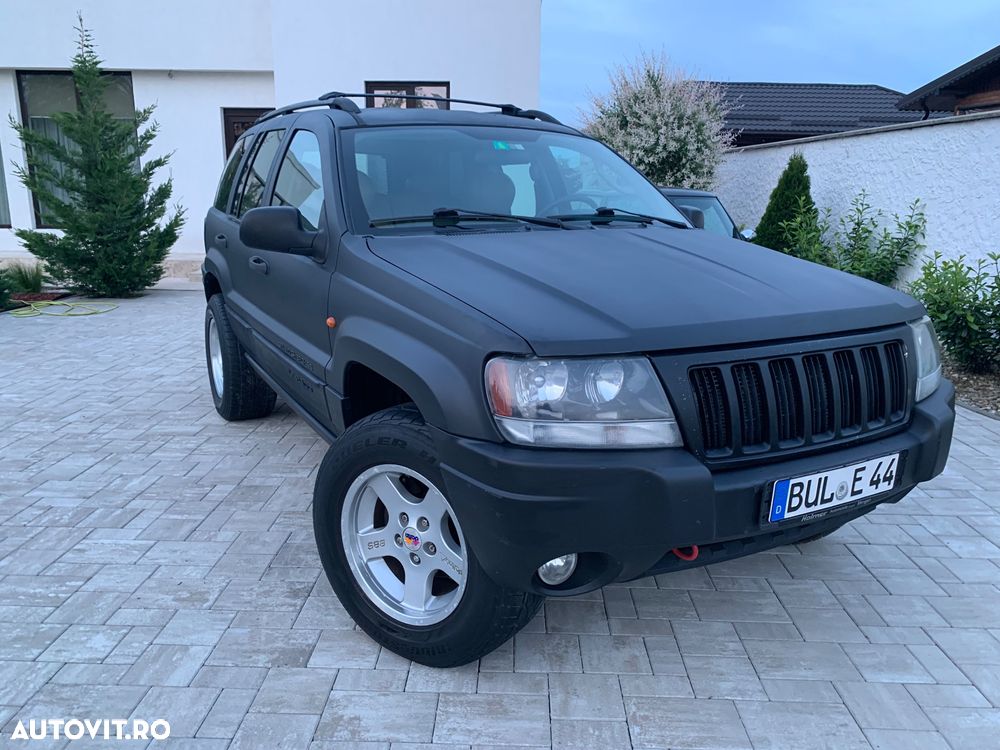 Jeep Grand Cherokee - 21