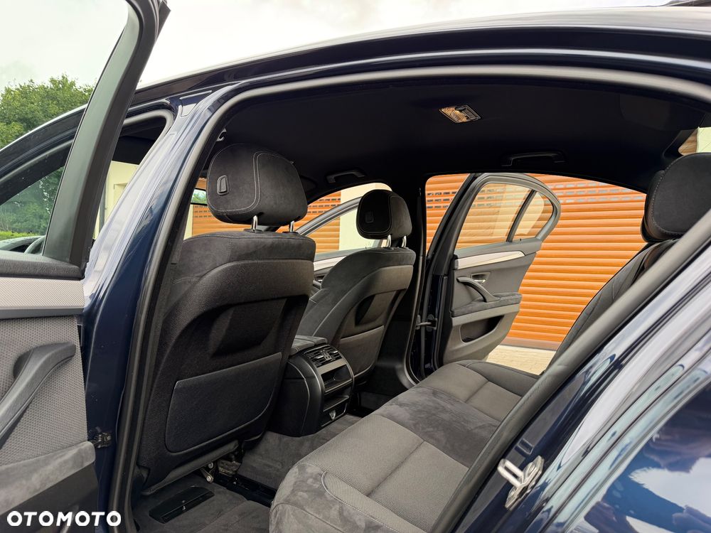 BMW Seria 5 520i Sport-Aut - 7