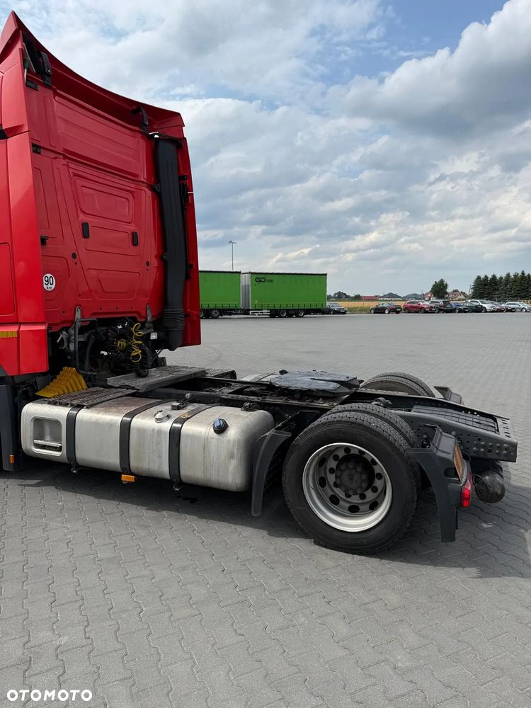 Mercedes-Benz ACTROS - 3