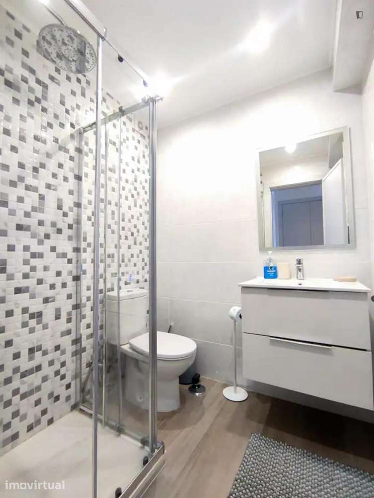 Apartamento com 2 quartos - localizado em Quarteira - Grande imagem: 5/22