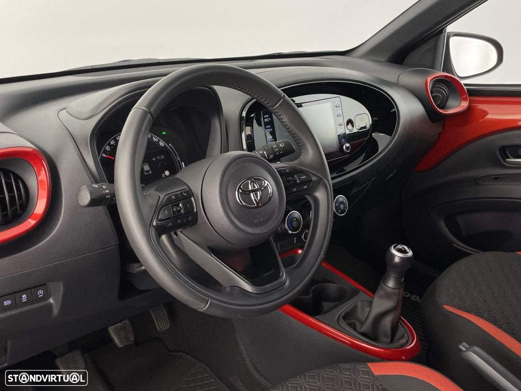 Toyota Aygo X 1.0 Envy - 19