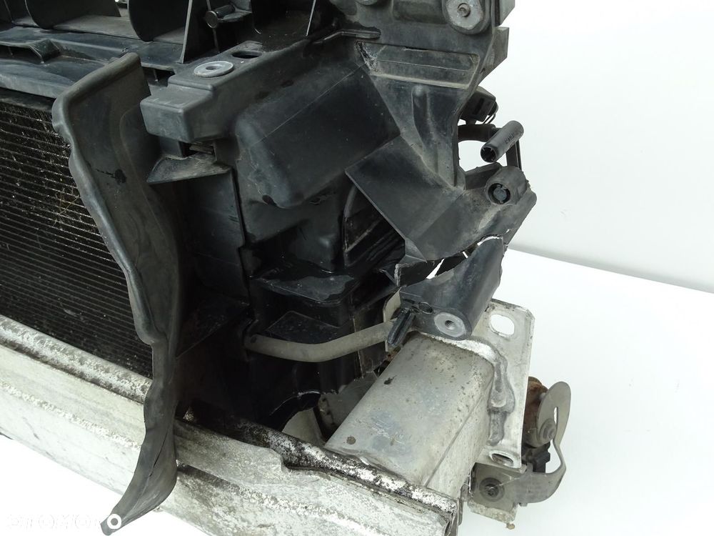 PAS PRZEDNI KOMPLETNY CHŁODNICE BELKA 2.0 TDI AUDI A1 8X 10-15r - 9