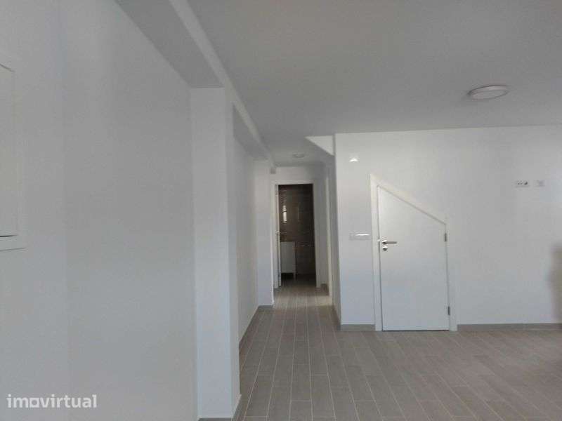 Casa para alugar em Almargem do Bispo (T2) - Grande imagem: 2/6