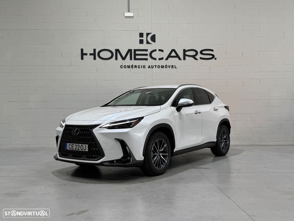 Lexus NX 450h+ Executive - 8