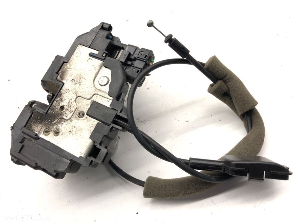 ZAMEK DRZWI PRAWY PRZÓD  RENAULT MASTER III Skrzynia (FV) 2010 - 2022 2.3 dCi 165 FWD (FV0P, FV0U, - 2