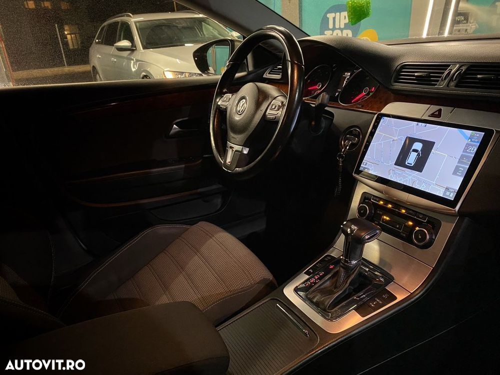 Volkswagen Passat CC - 11