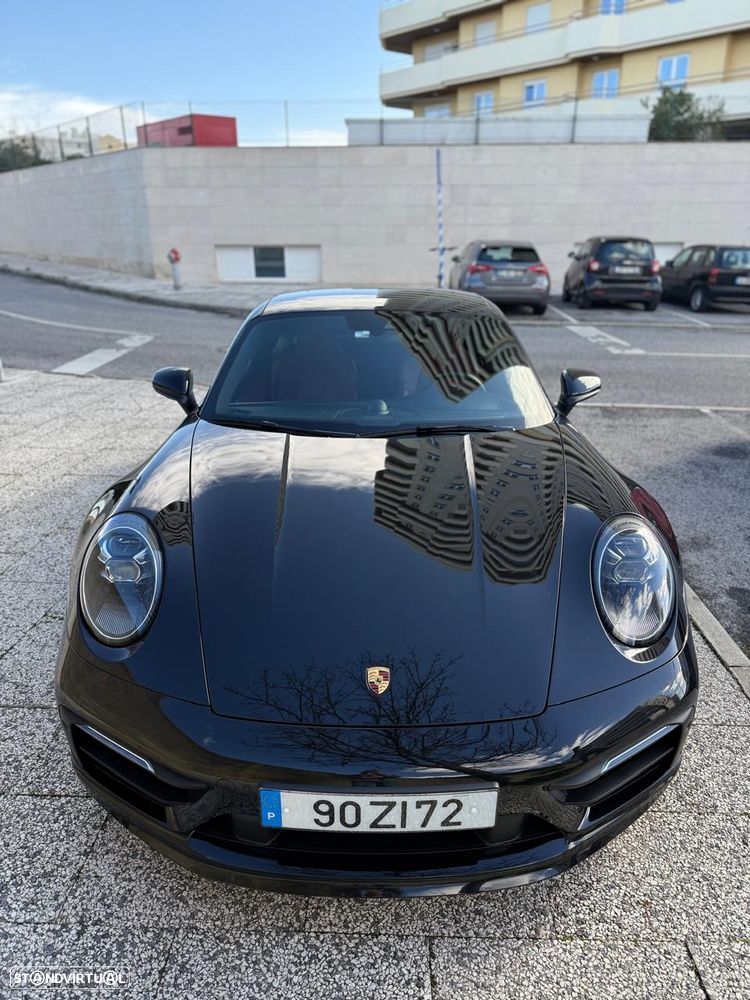 Porsche 911 (992) - 2