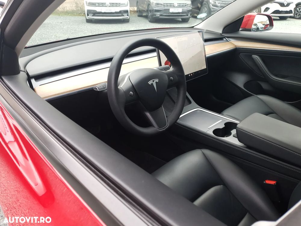 Tesla Model 3 Standard Reichweite Plus Hinterradantrieb - 17