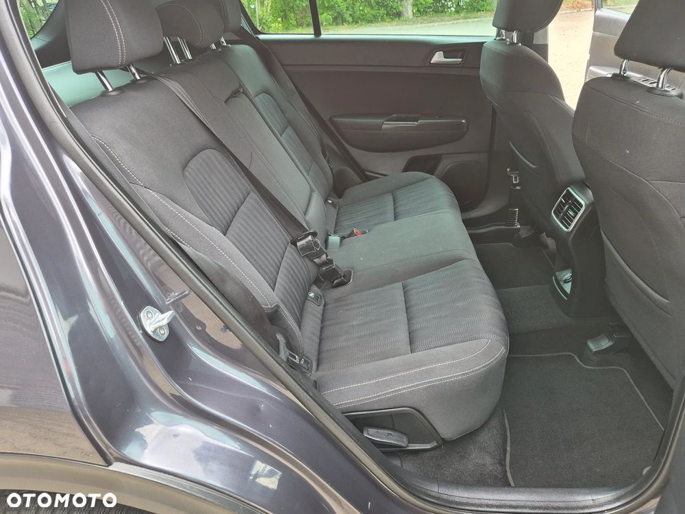 Kia Sportage 1.6 GDI 2WD ISG Spirit - 24