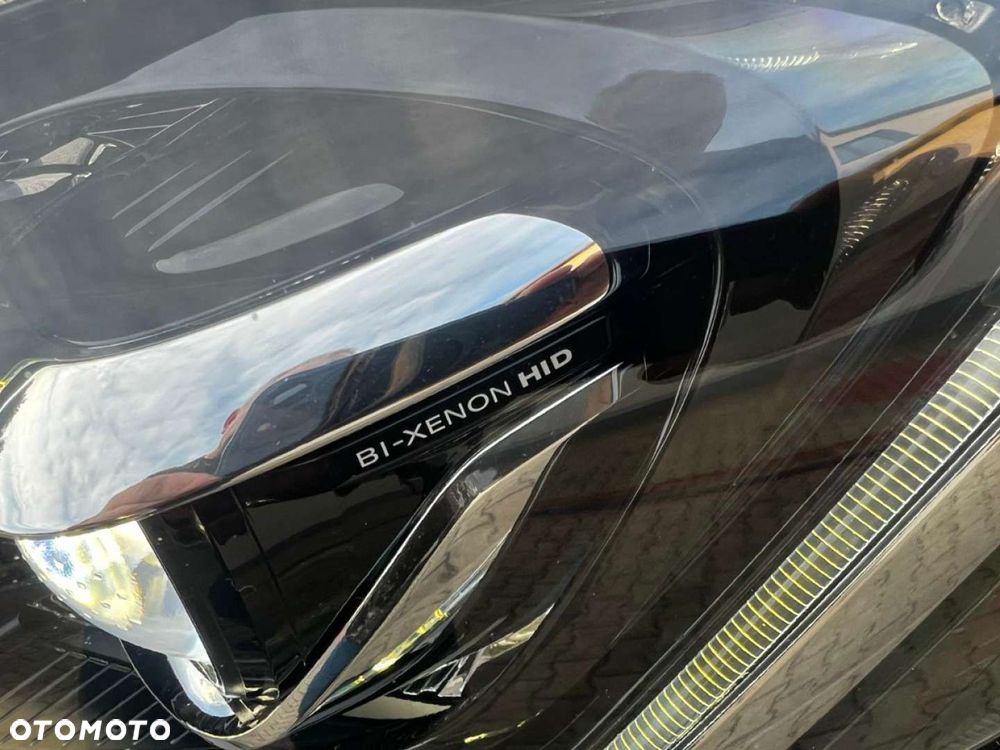 Ford Tourneo Custom - 28