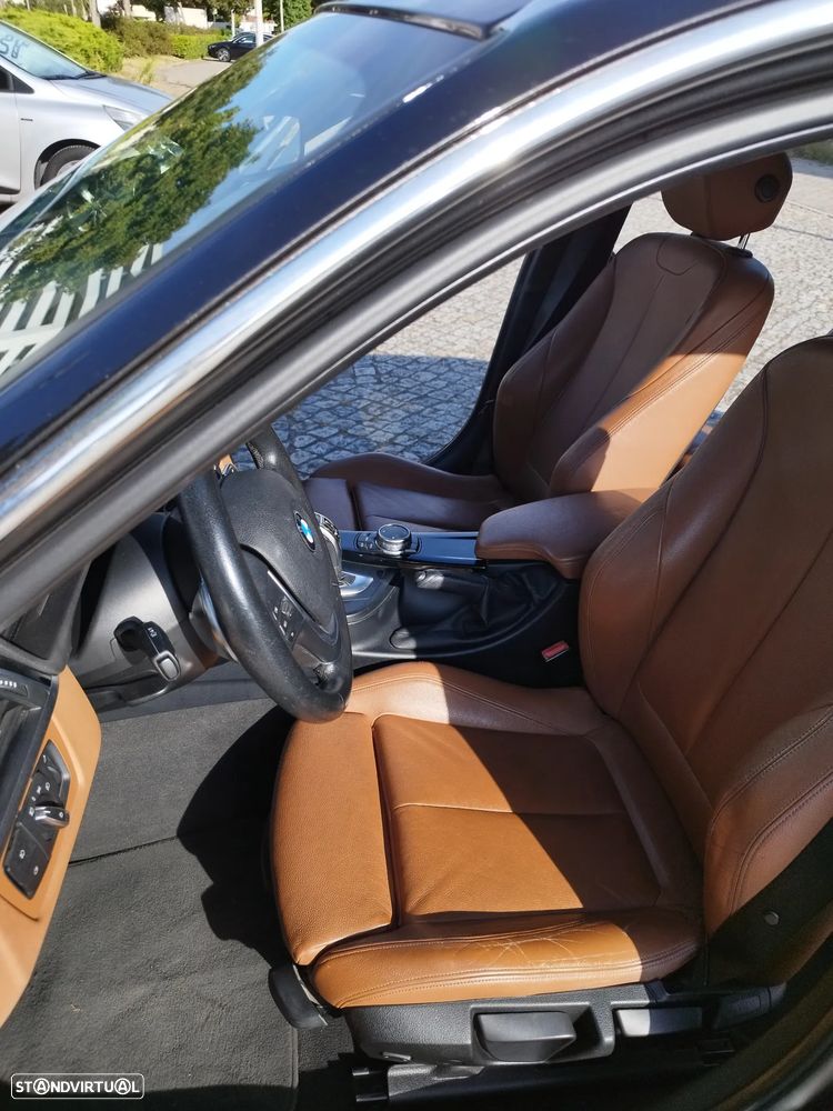 BMW 320 d Line Luxury Auto - 11