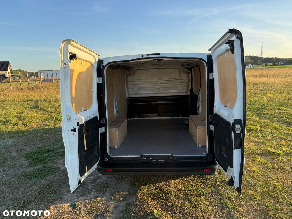 Renault Trafic - 23