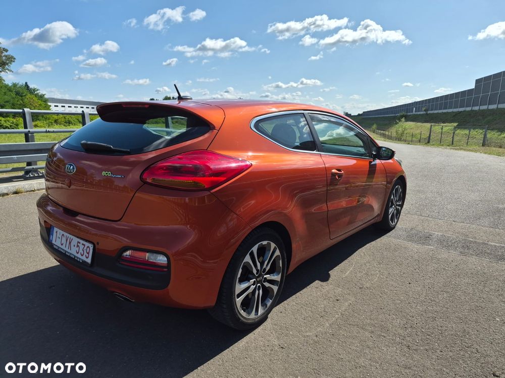 Kia Ceed 1.6 GDI Platinum Edition - 33