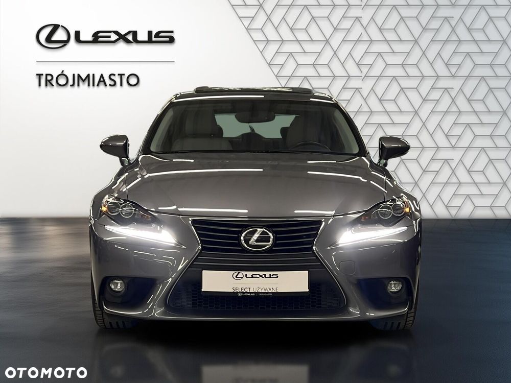Lexus IS 200t Prestige - 9