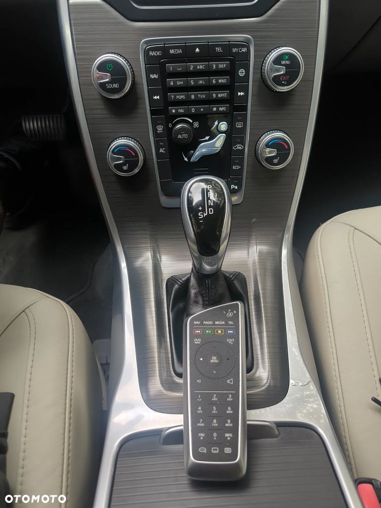 Volvo S80 - 37