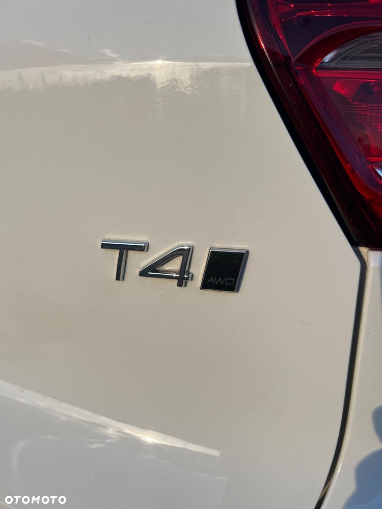 Volvo XC 40 T4 AWD Momentum Pro - 16