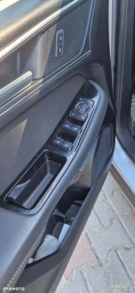 Ford S-Max 2.0 TDCi Titanium PowerShift - 21