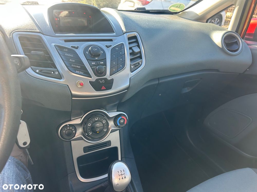 Ford Fiesta 1.25 Platinium X - 17