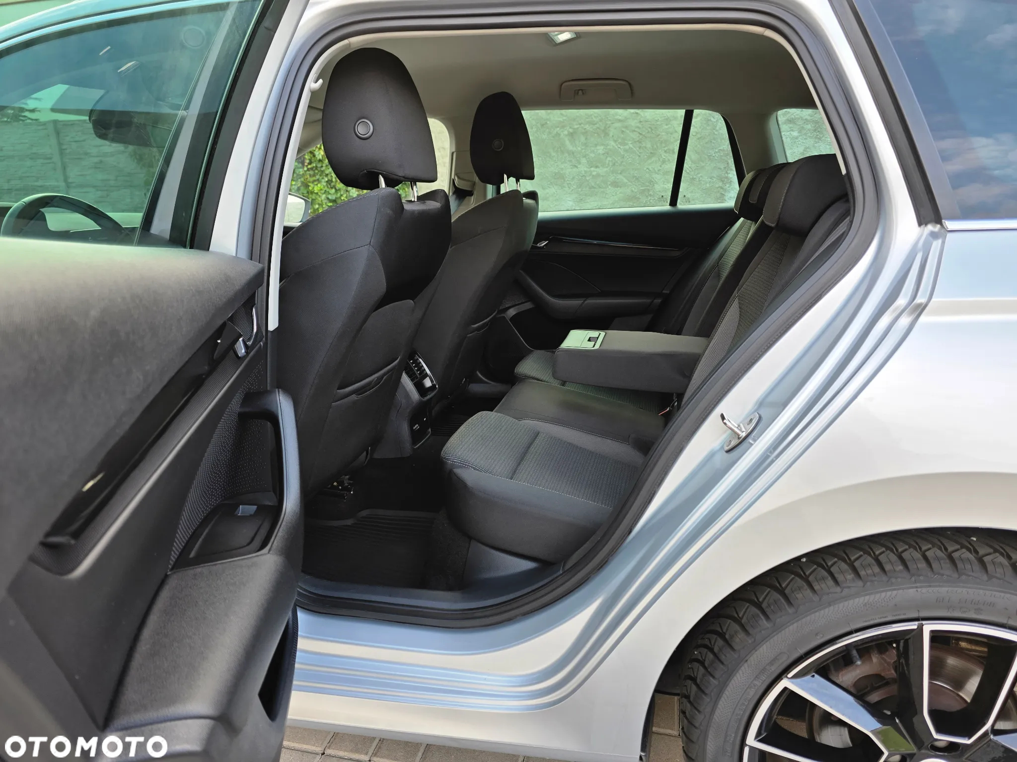 Skoda Octavia 2.0 TDI Essence DSG - 24