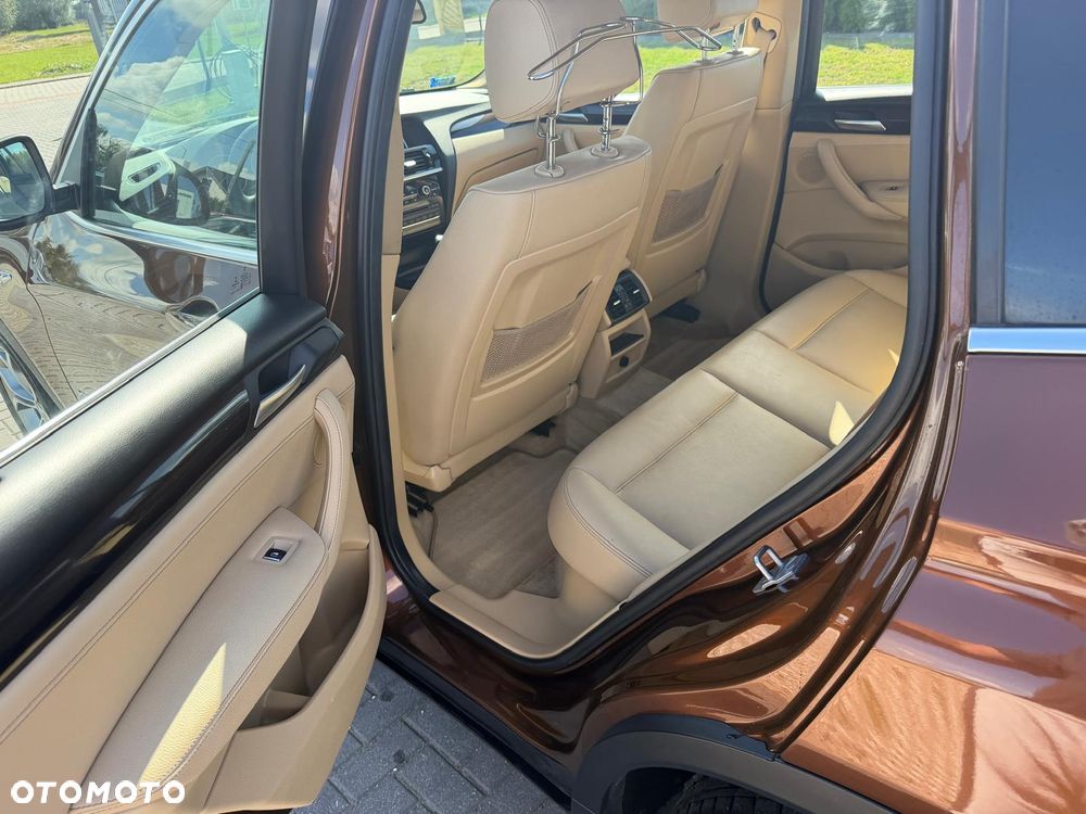 BMW X3 xDrive20i xLine - 20