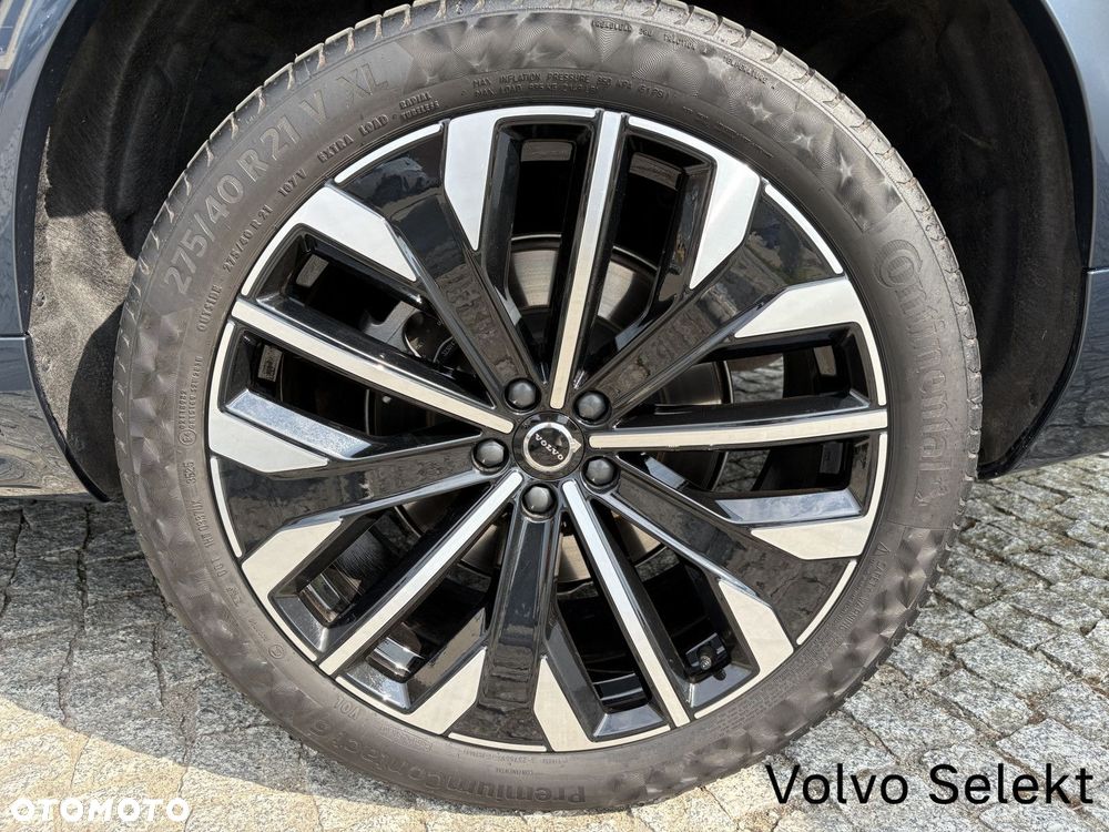 Volvo XC 90 - 9