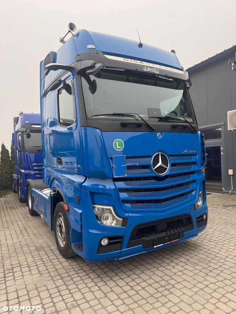Mercedes-Benz Actros 18.48 GIGA-SPACE - 2