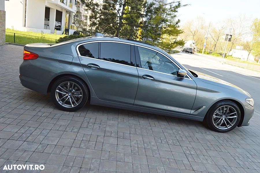 BMW Seria 5 520d Efficient Dynamics Edition Aut. Luxury Line - 36