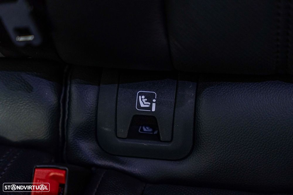 Land Rover Range Rover Evoque 1.5 P300e AWD Auto - 12