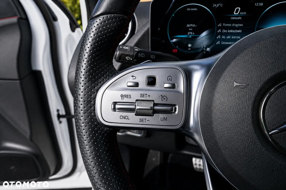Mercedes-Benz GLA 200 4-Matic AMG Line - 14
