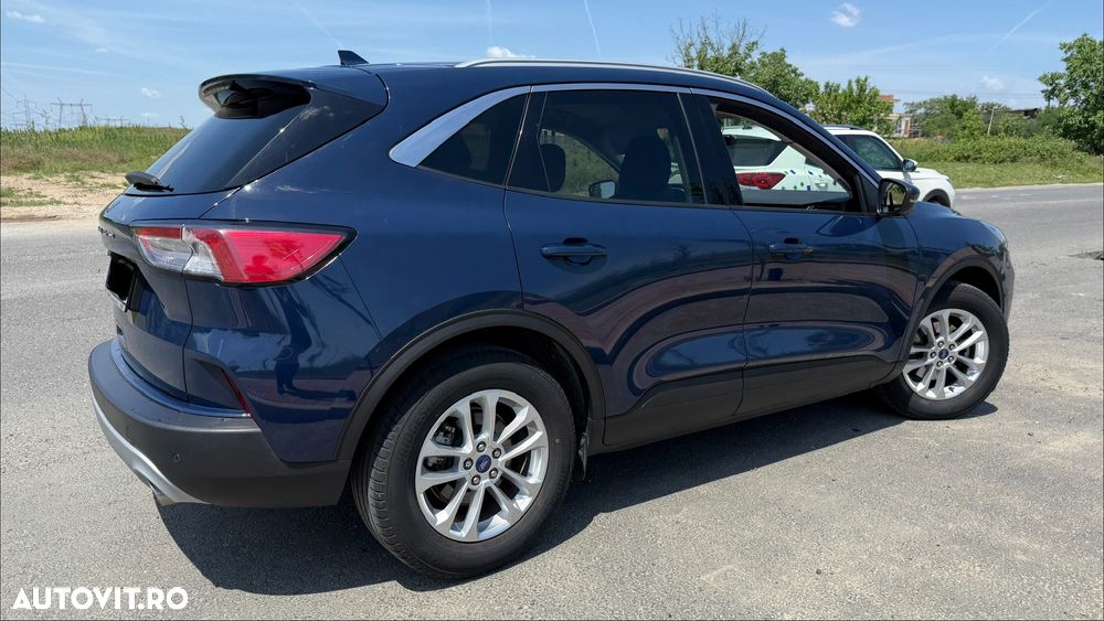 Ford Kuga 1.5 EcoBoost FWD Titanium - 3