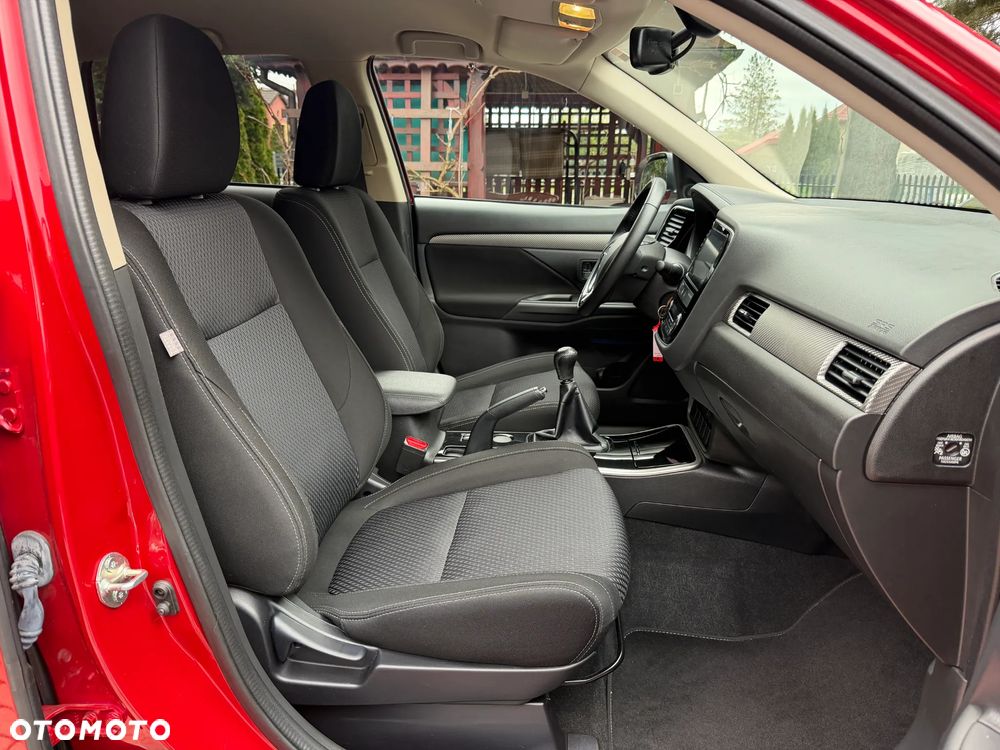 Mitsubishi Outlander 2.0 2WD Edition 100 - 19