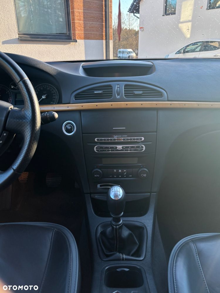 Renault Laguna 2.0 dCi FAP Initiale - 16