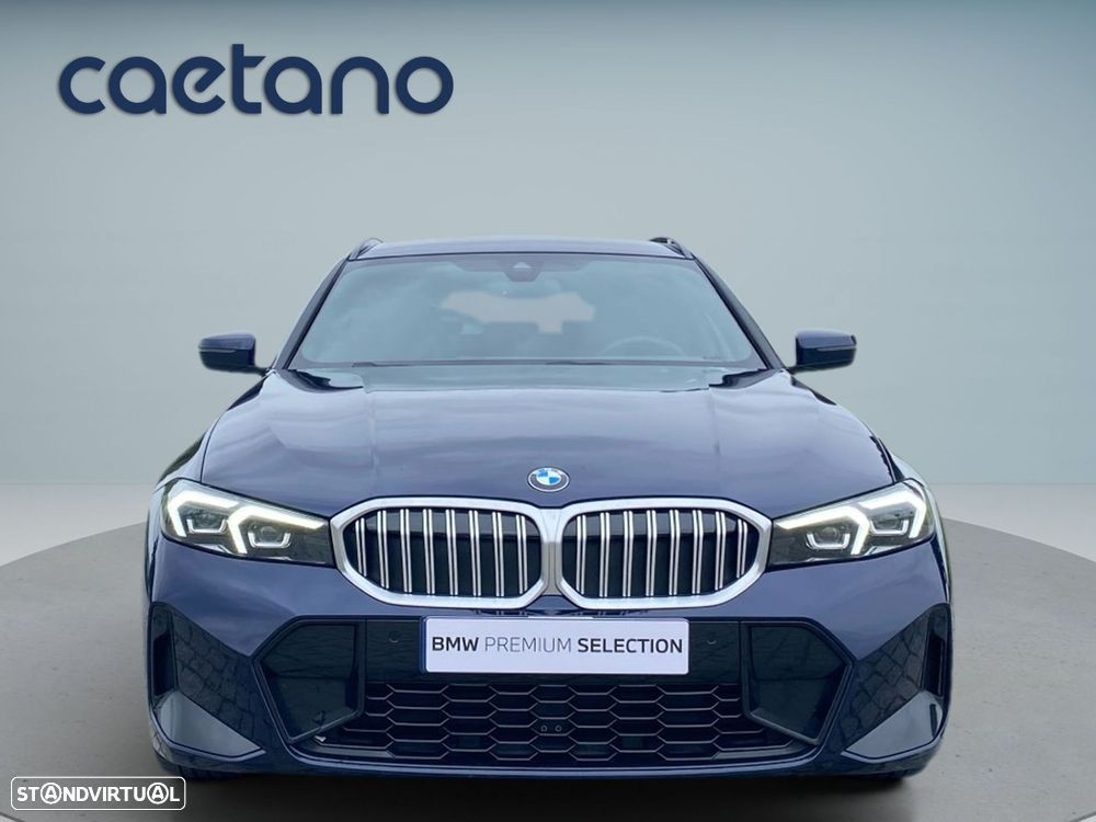 BMW 320 d Pack Desportivo M Auto - 23