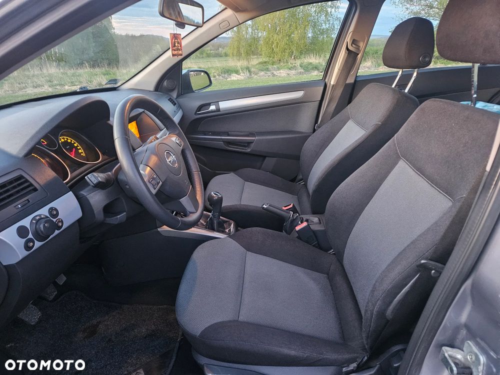 Opel Astra 1.7 CDTI Enjoy - 20