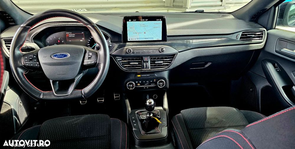 Ford Focus 1.5 EcoBoost Start-Stopp-System ST-LINE - 9