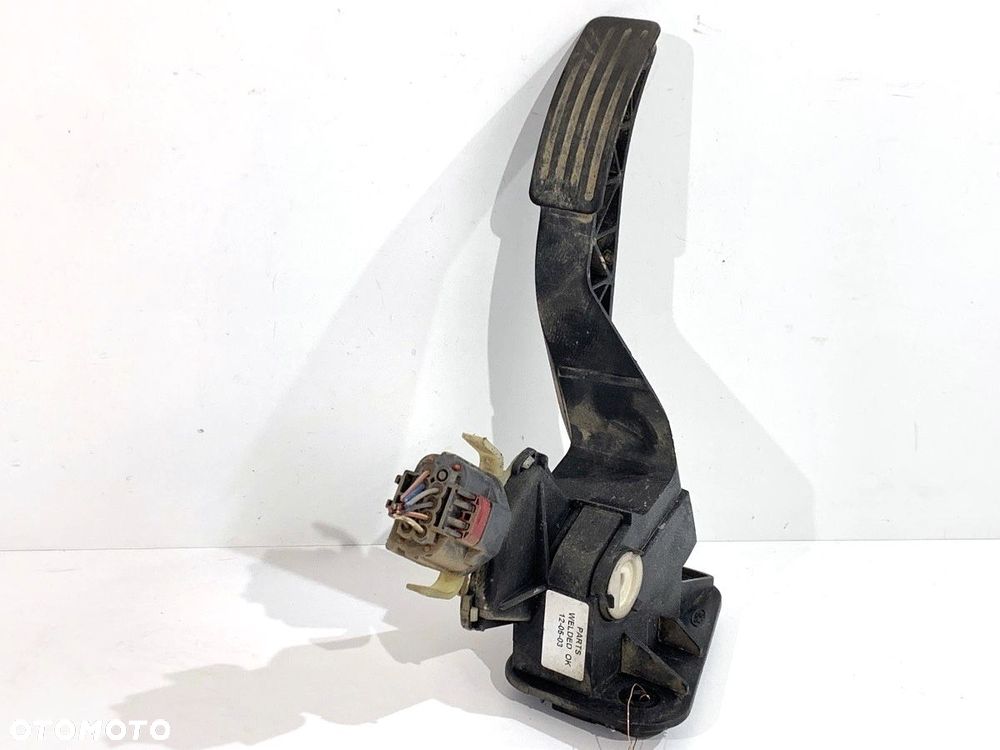 POTENCJOMETR GAZU  FORD TRANSIT Autobus (FD_ _, FB_ _, FS_ _, FZ_ _, FC_ _) 2000 - 2006 2.0 DI - 1