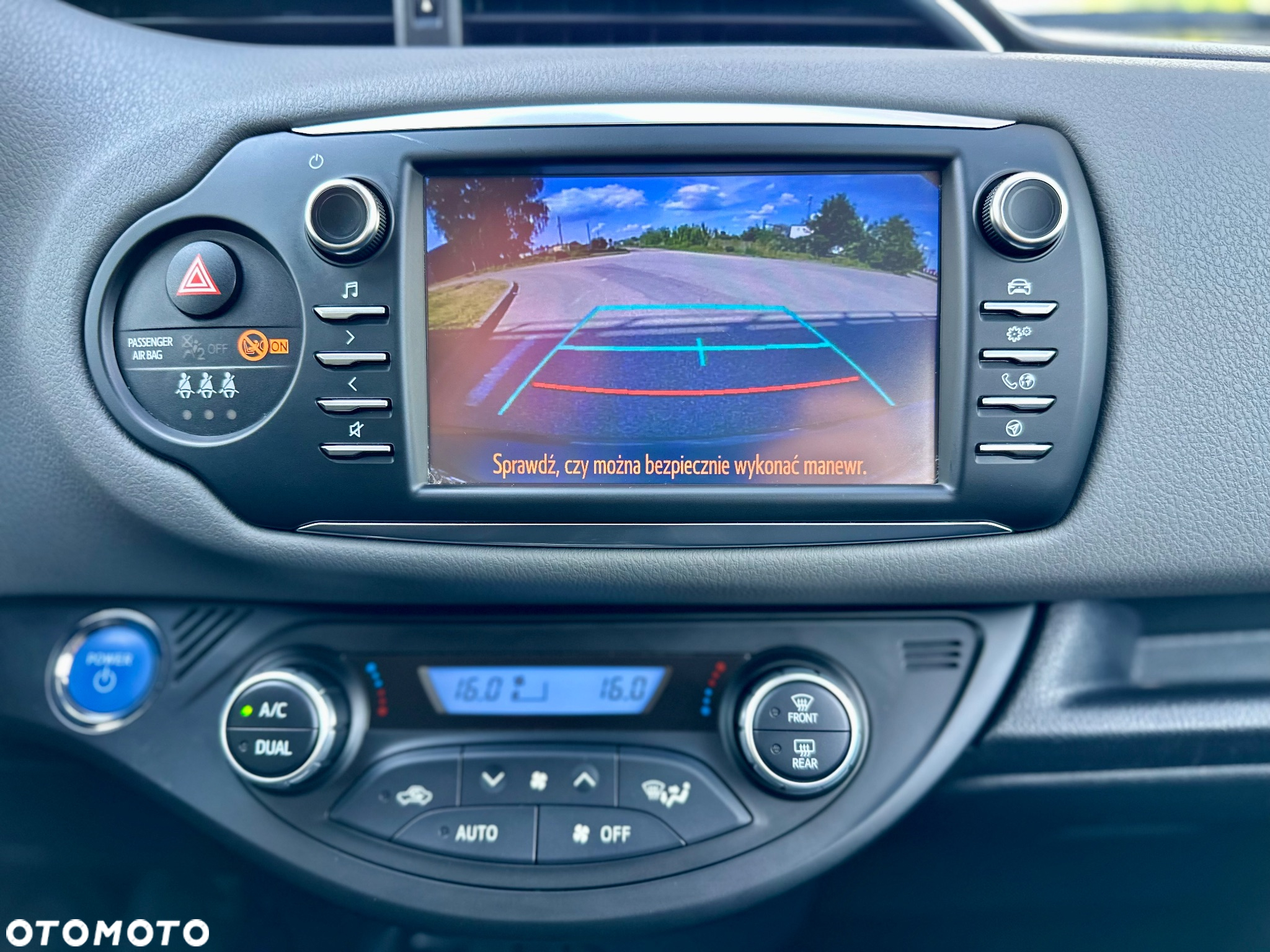 Toyota Yaris Hybrid 1.5 VVT-i Selection - 6