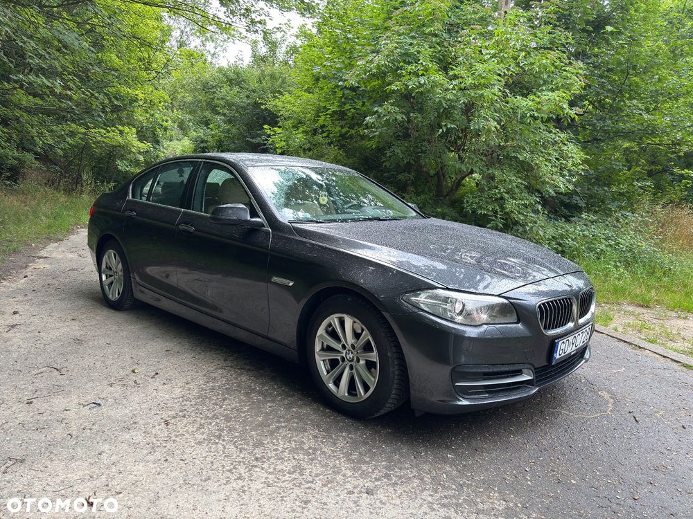 BMW Seria 5 528i xDrive - 1