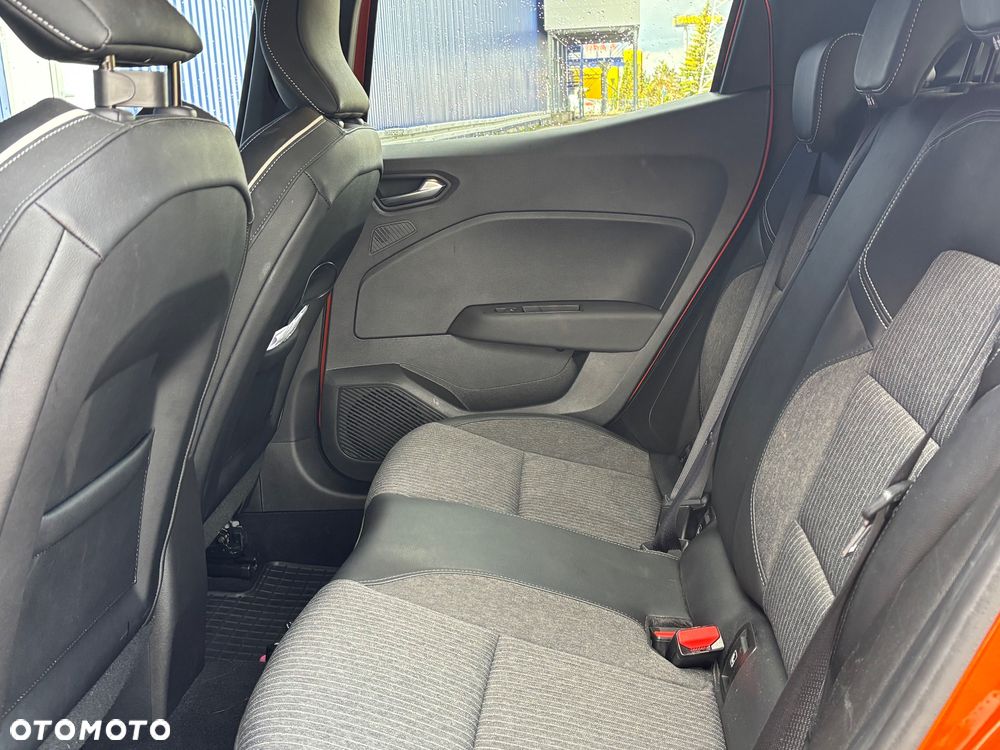 Renault Clio 1.0 TCe Techno - 19