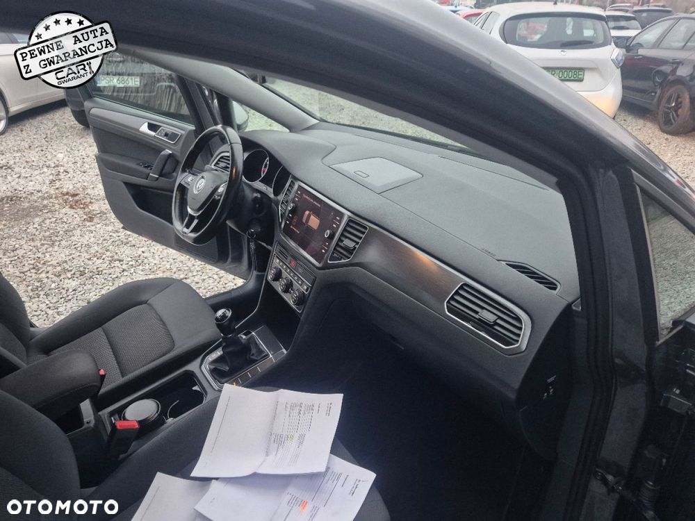 Volkswagen Golf Sportsvan - 23