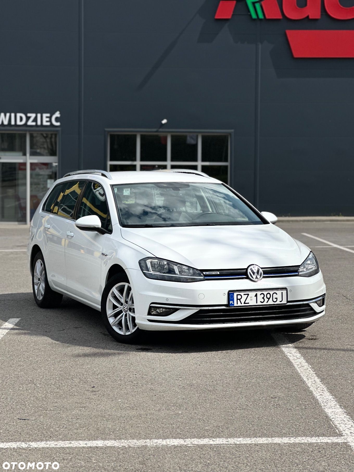 Volkswagen Golf 1.4 TSI BlueMotion Technology DSG Comfortline - 1