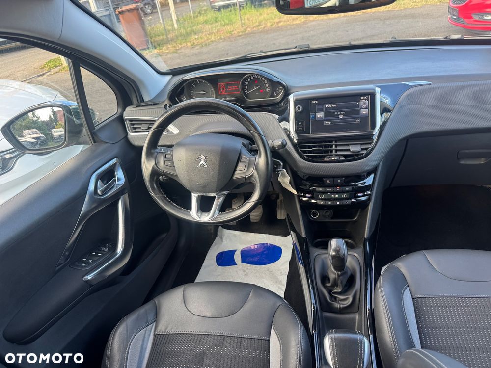 Peugeot 2008 - 10