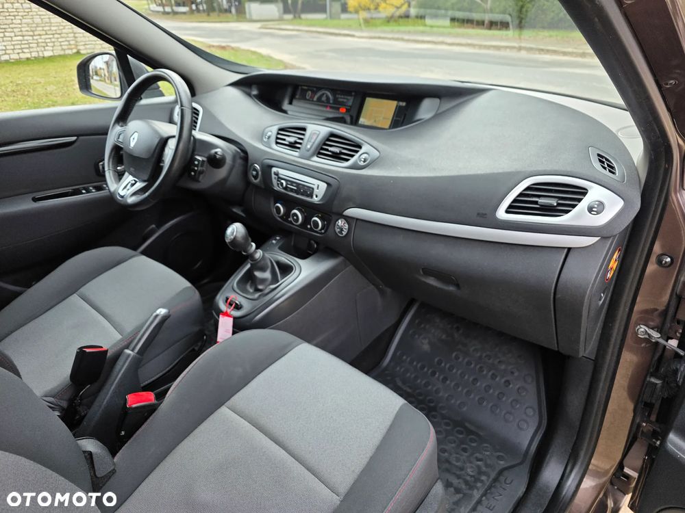 Renault Scenic dCi 110 LIMITED - 6