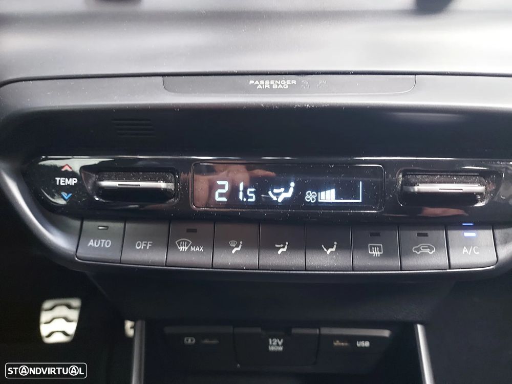 Hyundai Bayon 1.0 T-GDI Premium - 24