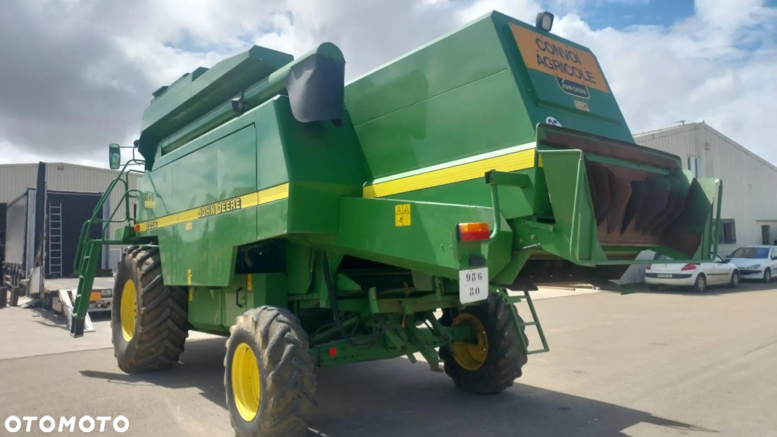 John Deere 2256 HillMaster - 3