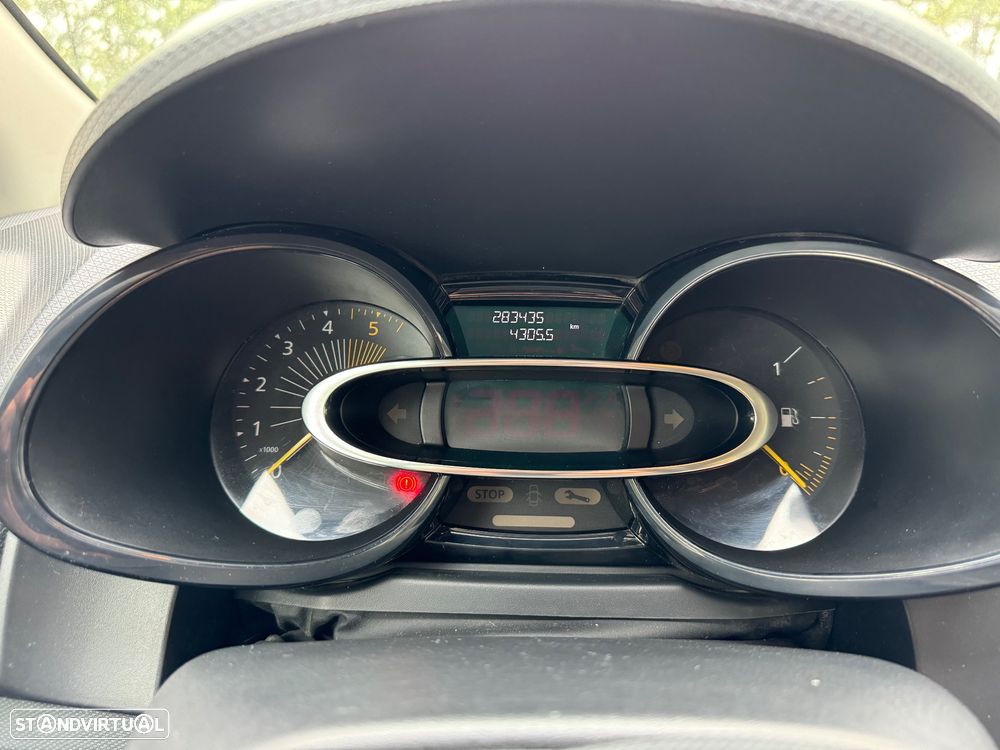 Renault Clio 1.5 dCi Comfort - 6