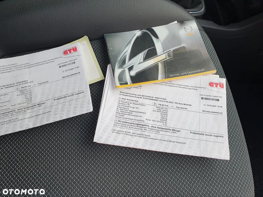 Opel Corsa 1.4 16V Color Edition - 16