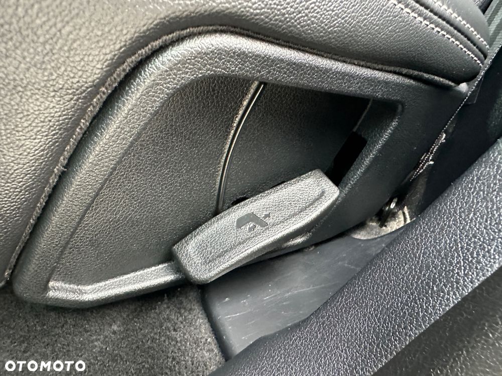 Kia Sportage 1.6 CRDI Black Edition 2WD - 28