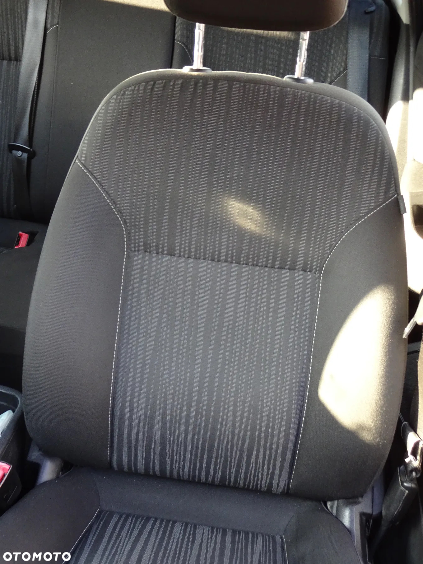 Opel Astra IV 1.6 Essentia - 10